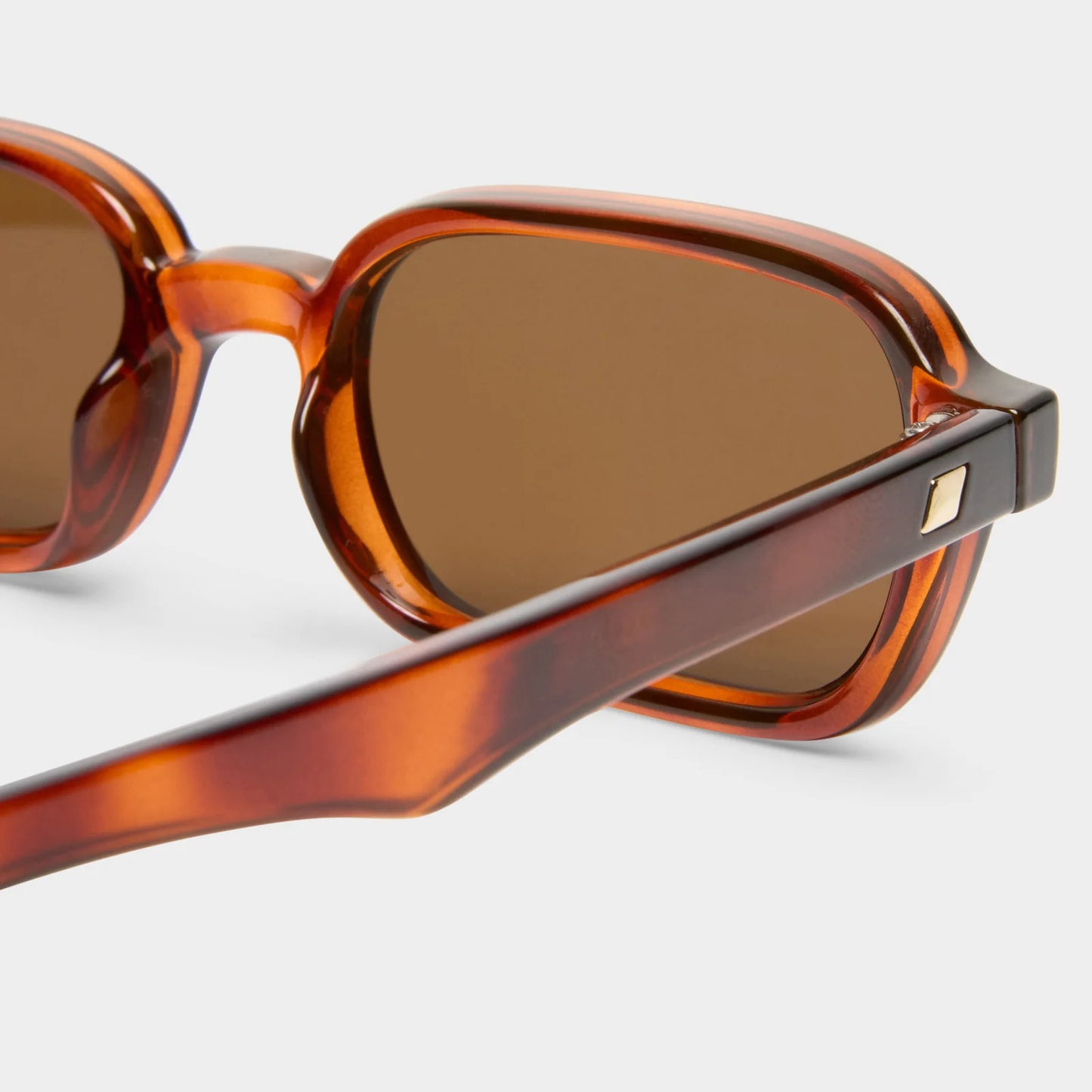 Pilferer, Toffee Tort - Le Specs