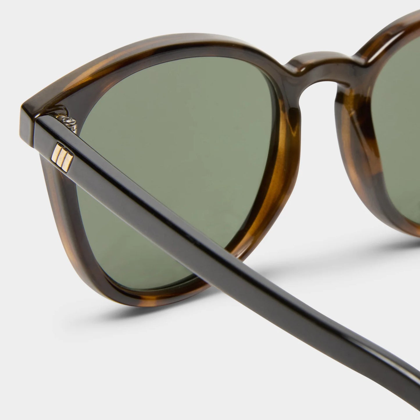 Bandwagon, Black Tort - Le Specs