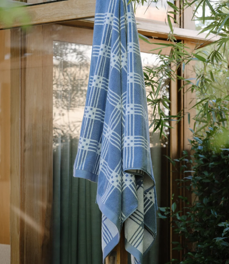 Celeste & Chalk, Frisa Hand Towel - Baina
